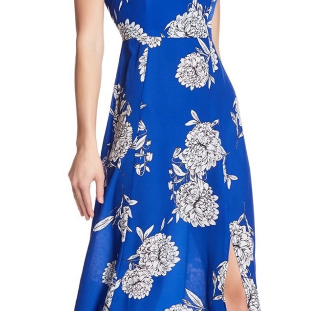 Vince Camuto Blue Floral Maxi Dress